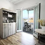 Crystal View Mykonos 4*