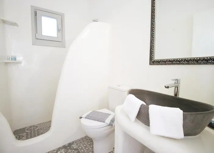 Ξενοδοχείο με διαμερίσματα Crystal View Mykonos 4*