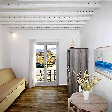 Ξενοδοχείο με διαμερίσματα Crystal View Mykonos 4*