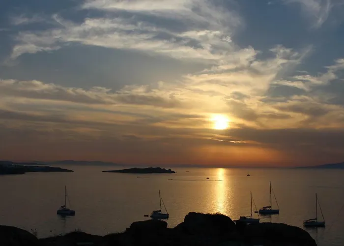 Crystal View Mykonos 아파트호텔 4*